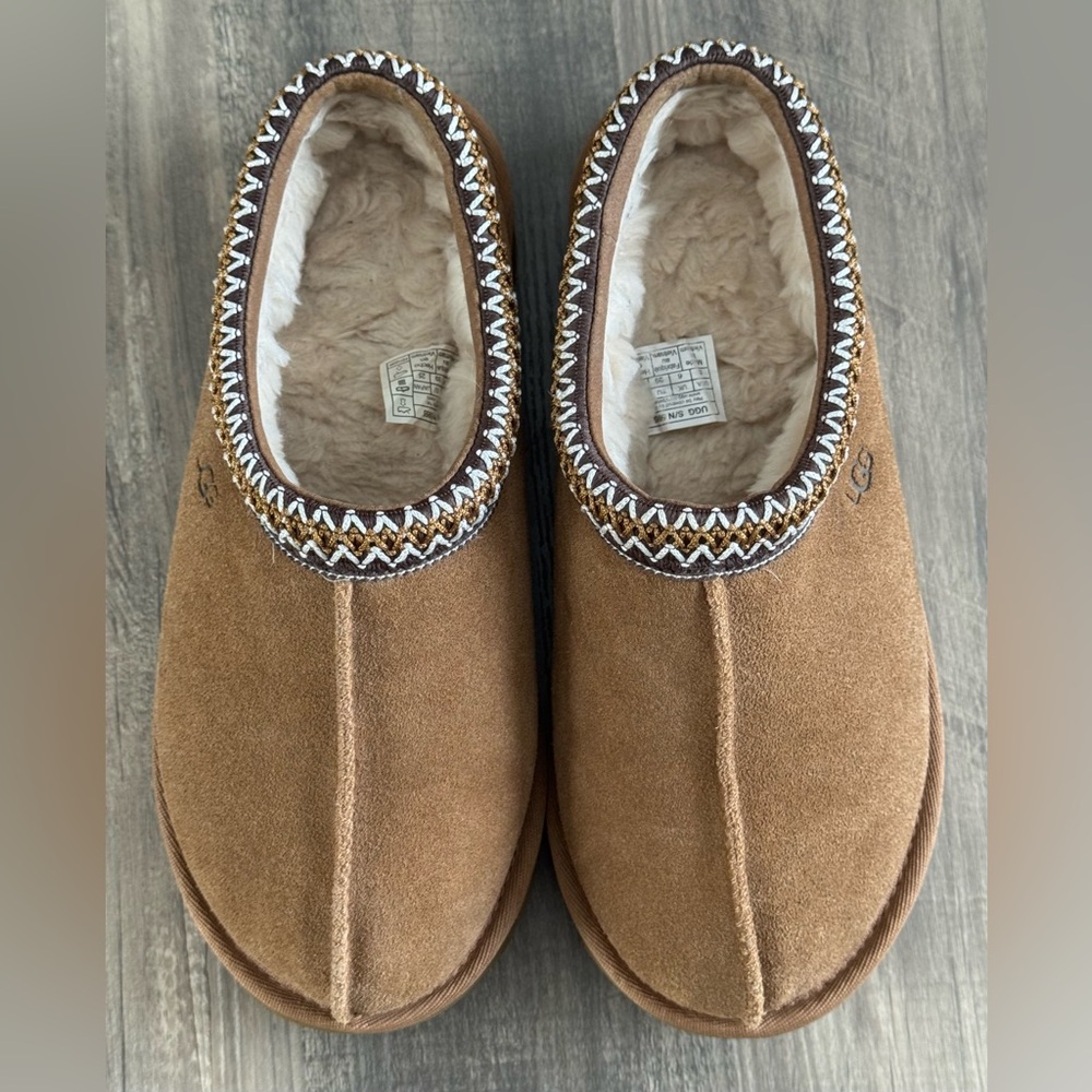 Ugg Tasman Slippers Chestnut Size 8 Like New!